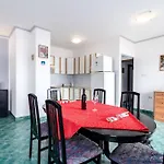 公寓 Family-friendly With Swimming Pool - 14294 *