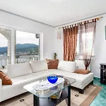 公寓 Family-friendly With Swimming Pool - 14294 里耶卡