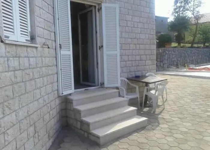 Family-friendly With Swimming Pool - 14294 Rijeka