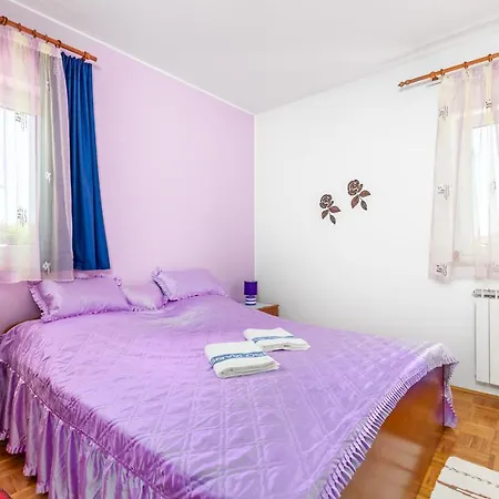 Family-friendly With Swimming Pool - 14294