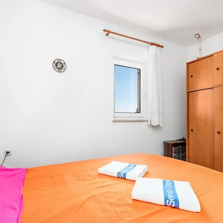 Family-friendly With Swimming Pool - 14294 Rijeka