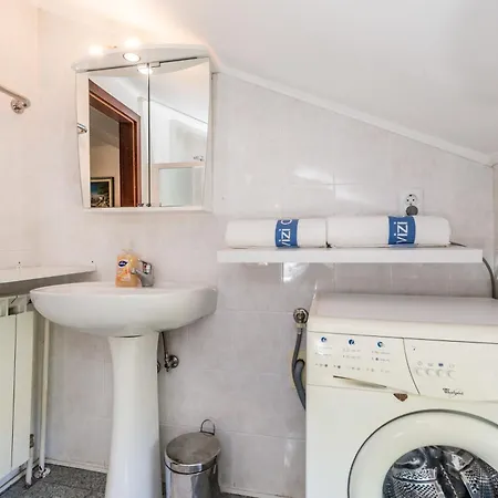 Family-friendly With Swimming Pool - 14294 Apartmán