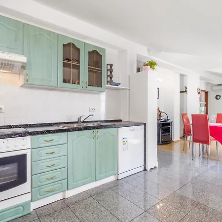 Family-friendly With Swimming Pool - 14294 Apartmán Rijeka