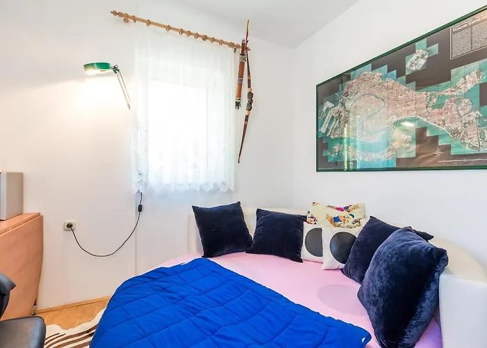 Family-friendly With Swimming Pool - 14294 Rijeka